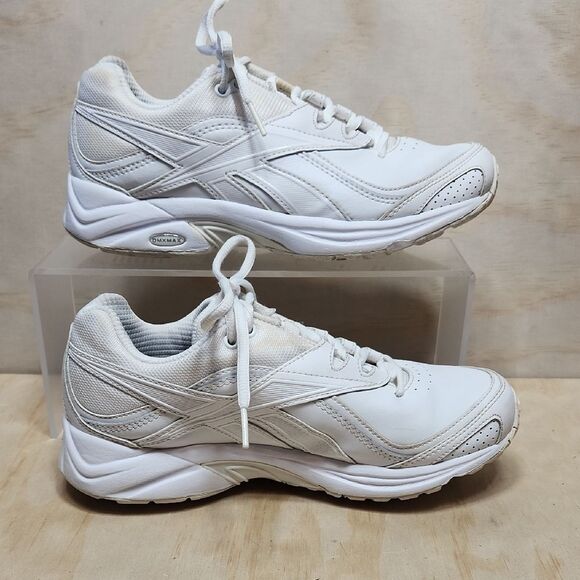 Reebok Shoes - Reebok White Athletic Shoes Women 7 Sneaker Walking Jogging DMXMAX